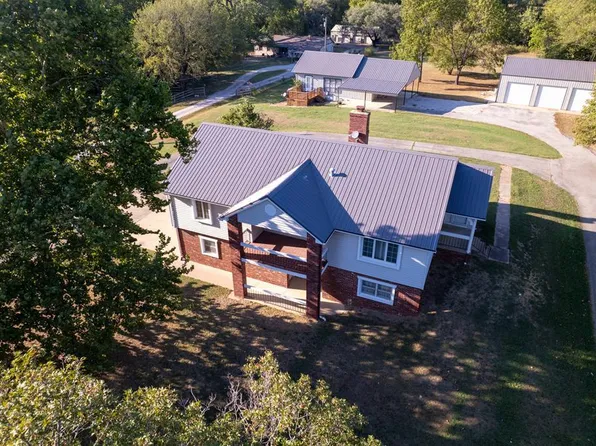 3763 County Road 4000, Independence, KS 67301