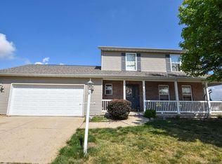 100 S Sandyshores Dr, Chillicothe, IL 61523