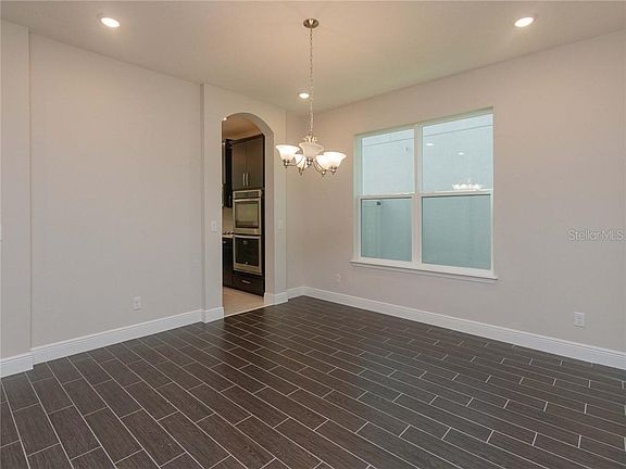 4th image of 230 Oakmont Reserve Cir