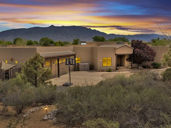 23 Paseo C De Baca, Corrales, NM 87048