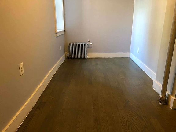 5th image of 18 E 21st St APT A10