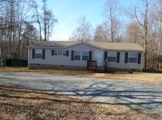 118 Wellspring Rd, Moneta, VA 24121
