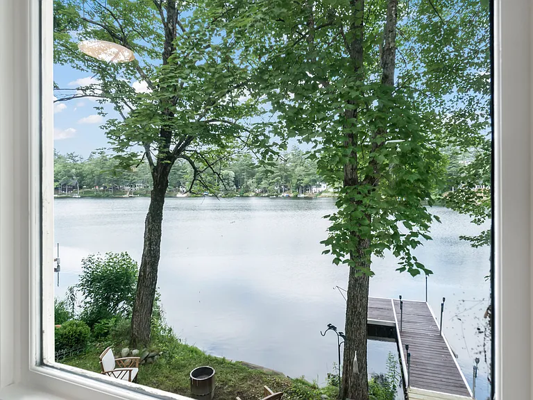 62 Shore Rd — Photo 12