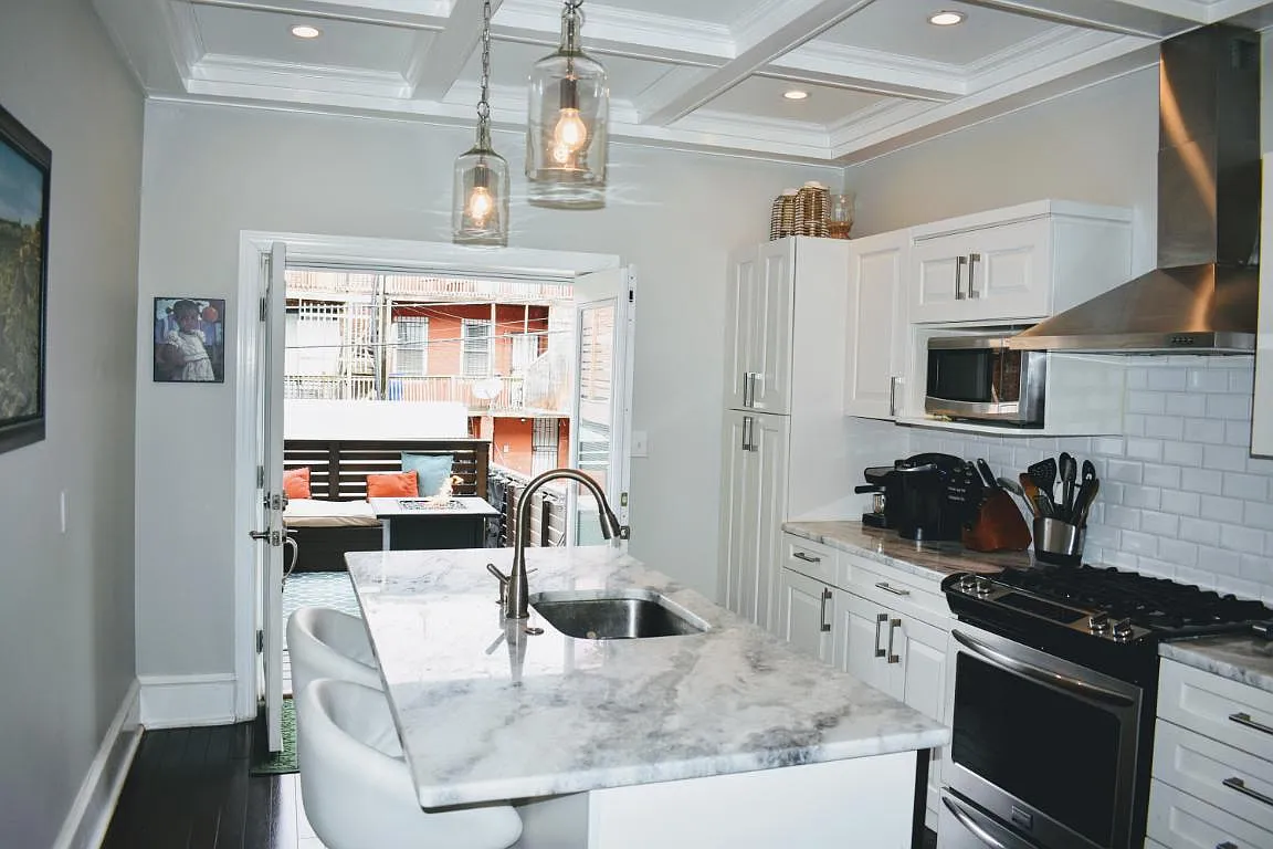 3 bed, 2.5 bath, 1500 sqft, $4,600 — Photo 1