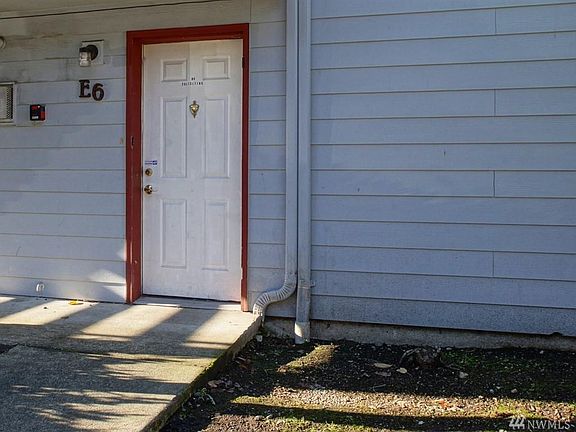 2nd image of 3939 10th St SE