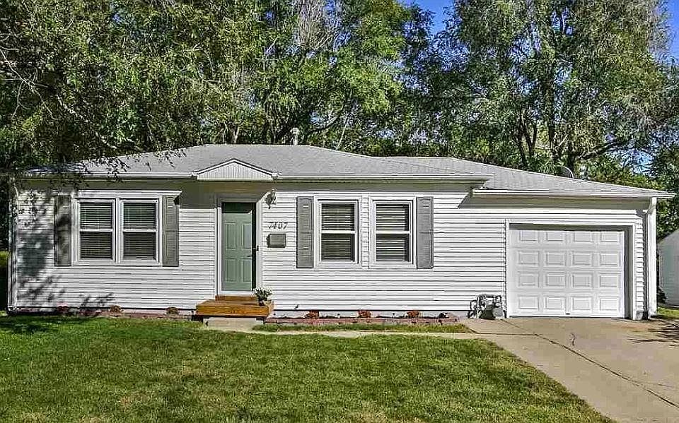 1st image of 7407 La Vista Dr