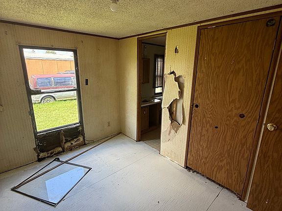 3rd image of 1027 SW Traffic Way Lot 3