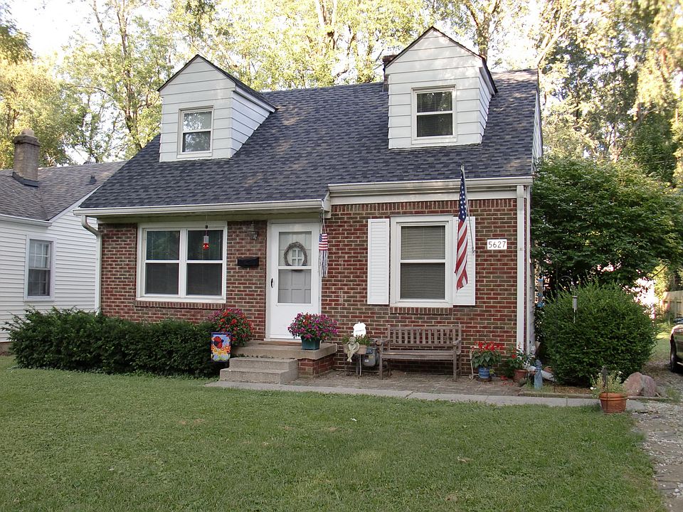 Pretty front of house