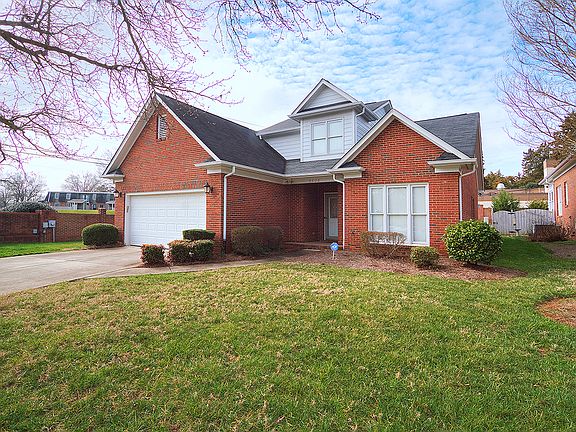 2nd image of 5528 Dunedin Ln