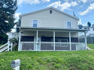 120 Woodcrest Rd, Follansbee, WV 26037