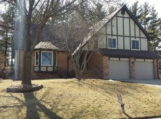 11115 Sahler St, Omaha, NE 68164