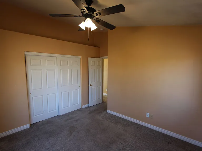 3250 S Litzler Dr — Photo 22