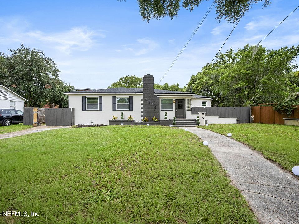 1st image of 2290 LARCHMONT Road