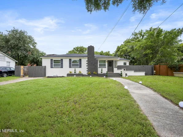 2290 LARCHMONT Road, Jacksonville, FL 32207