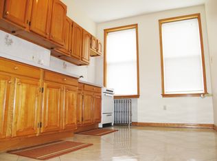 263 Kingsland Ave #3, Brooklyn, NY 11222
