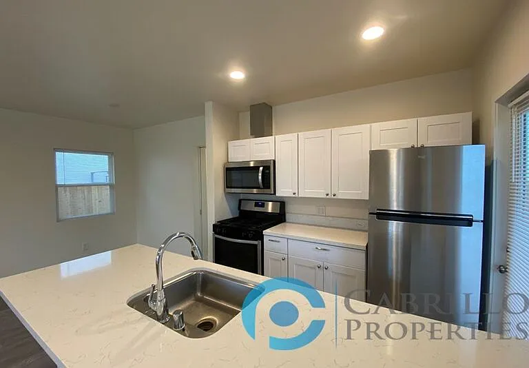 4132 Utah St — Photo 4
