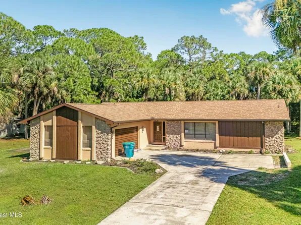 2880 Long Lake Dr, Titusville, FL 32780