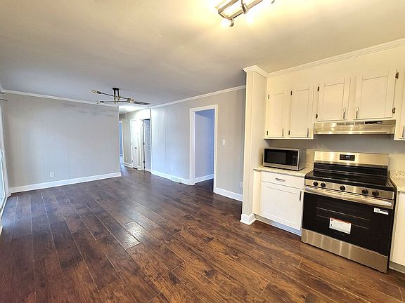 5th image of 332 Clover Hitch Dr