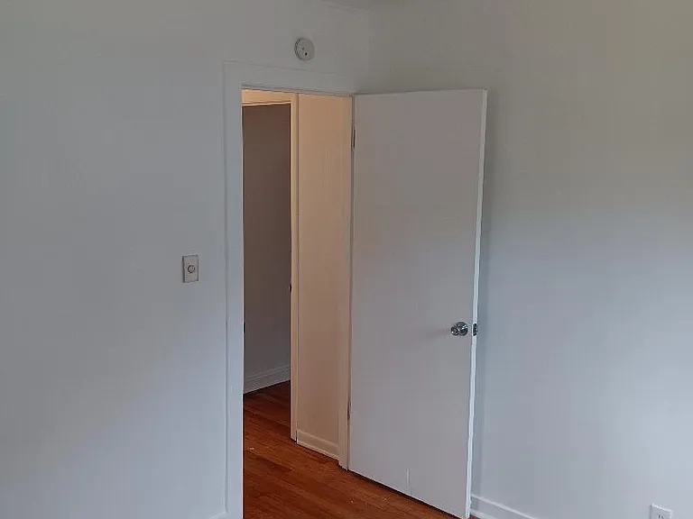 14440 Kolmar Ave — Photo 10
