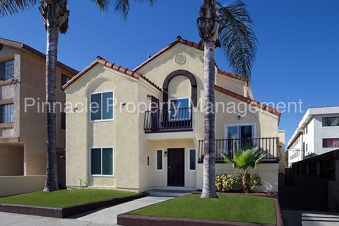 1st image of 11449 Menlo Ave APT 4