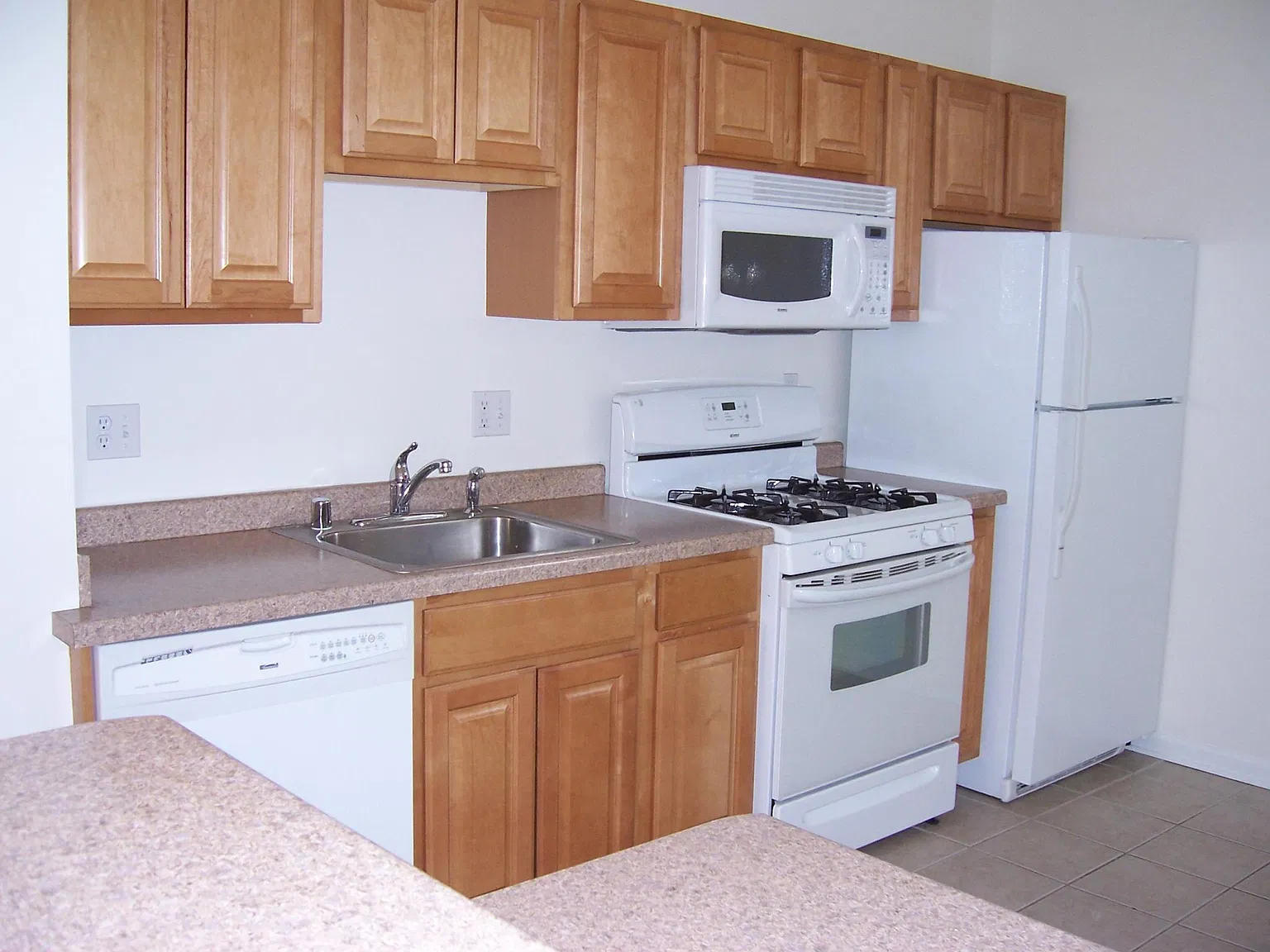 Becher Street Townhomes — Photo 1