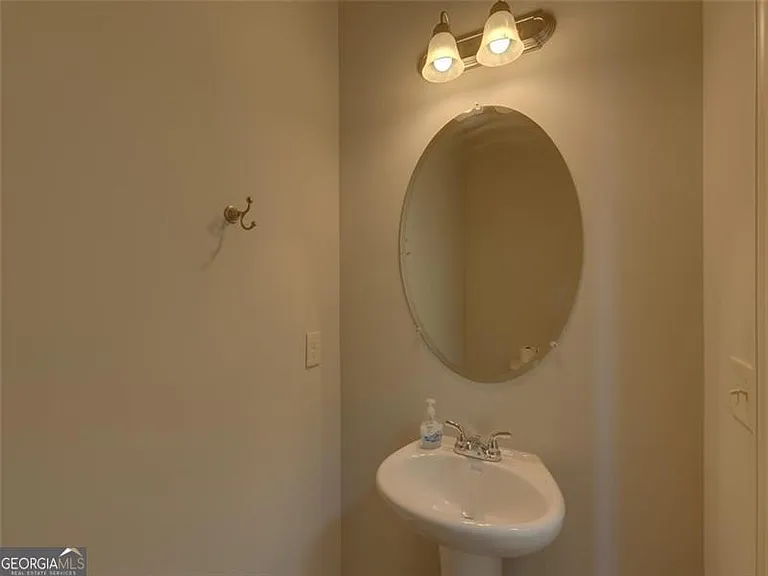 329 Turtle Creek Dr — Photo 5