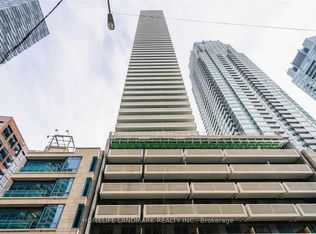 2221 Yonge St #5009, Toronto, ON M4S 0B8