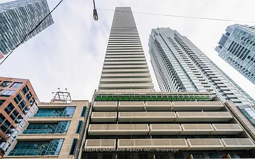 2221 Yonge St #5009 Photo 1