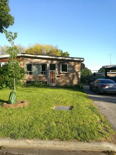 15 Pynford Cres #BASEMENT Photo 1