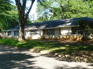 100 Nannie Ln, Palestine, TX 75801