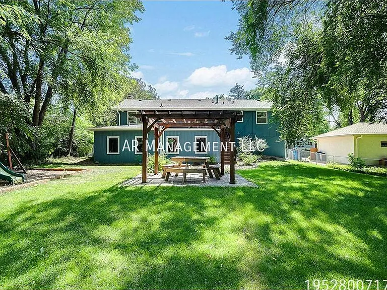 6416 Sherwood Ave — Photo 16