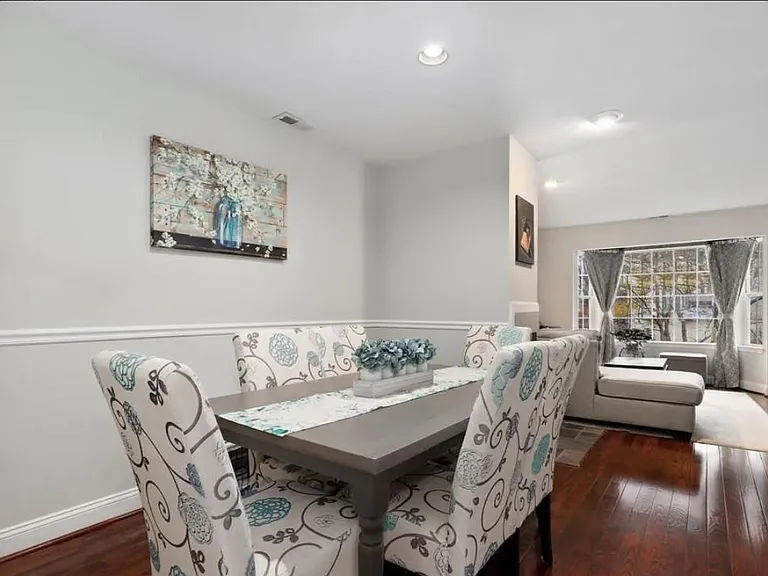 813 Jubal Way — Photo 8