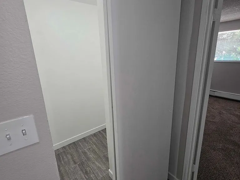 Sunstone Apartments — Photo 14