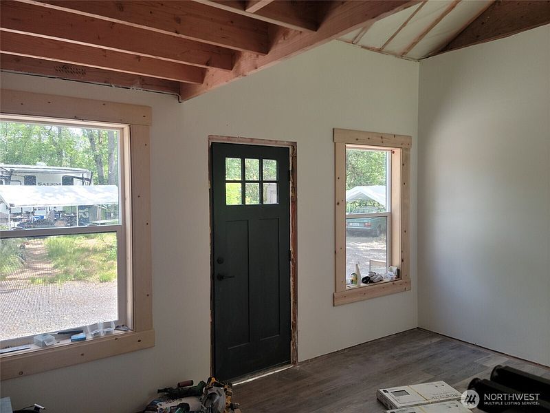 4th image of 209 Frost Road