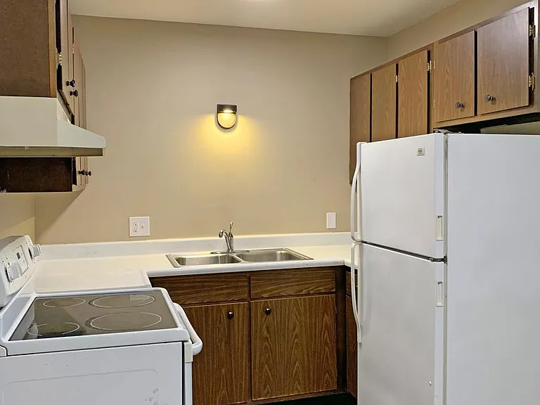 311 E Watonwan St — Photo 6