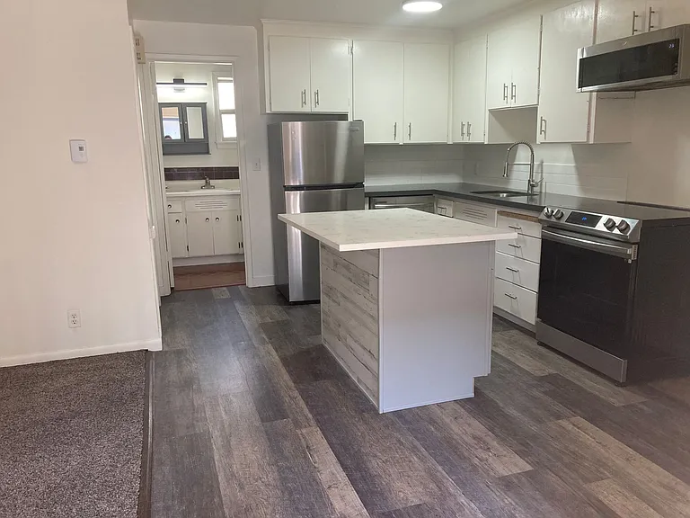 Pacific Place Apartments — Photo 16