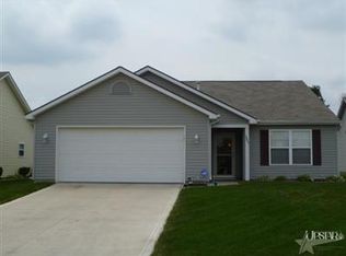 3925 Whitfield Chase, Fort Wayne, IN 46815