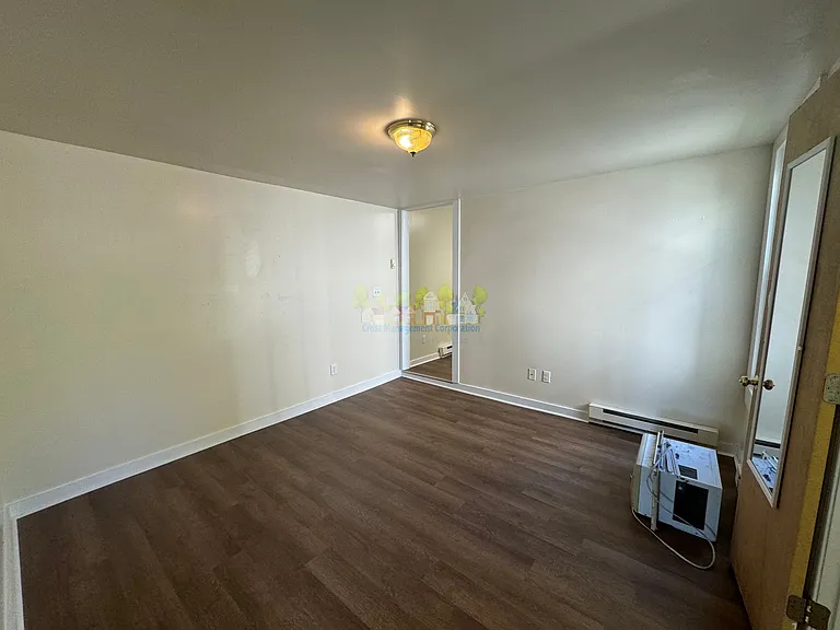 425 Wellons St — Photo 11