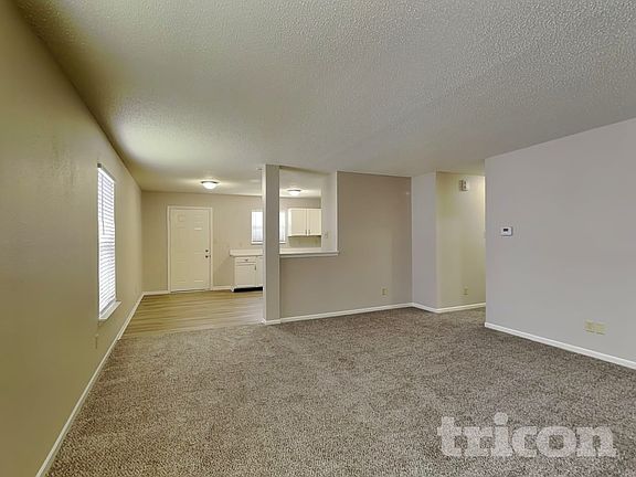 2nd image of 1909 Blue Pine Ln