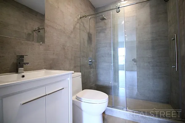 Rented by Real Street Inc | media 5