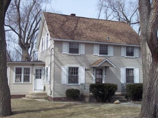 1st image of 290 Irving St