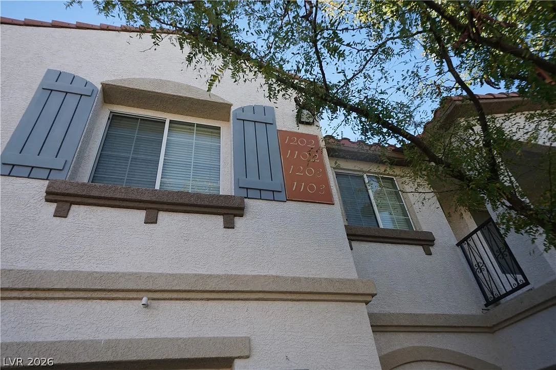 50 Aura De Blanco St — Photo 2