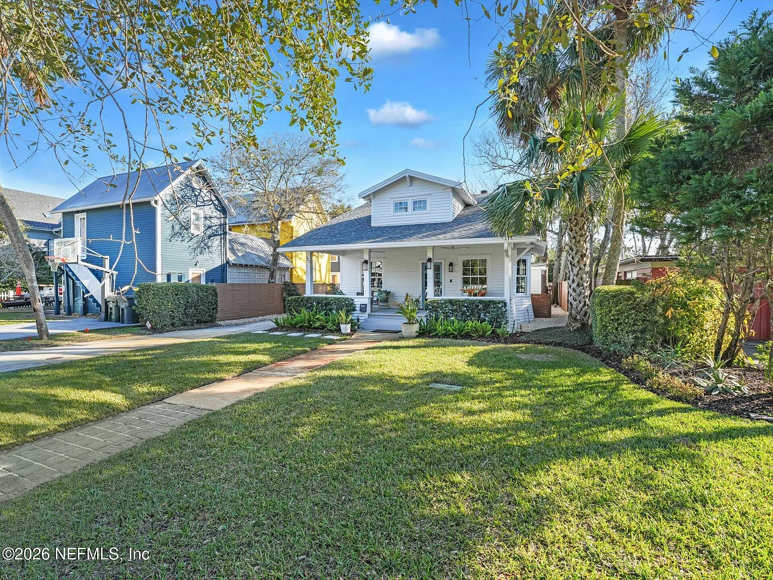 2 bed, 3.0 bath, 1942 sqft, $8,500 — Photo 3