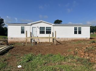 712 Sparrow Rd, Lafayette, TN 37083