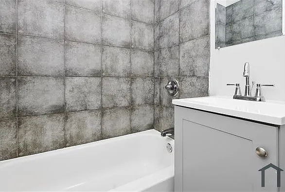 7525 S Kingston Ave #1W — Photo 5