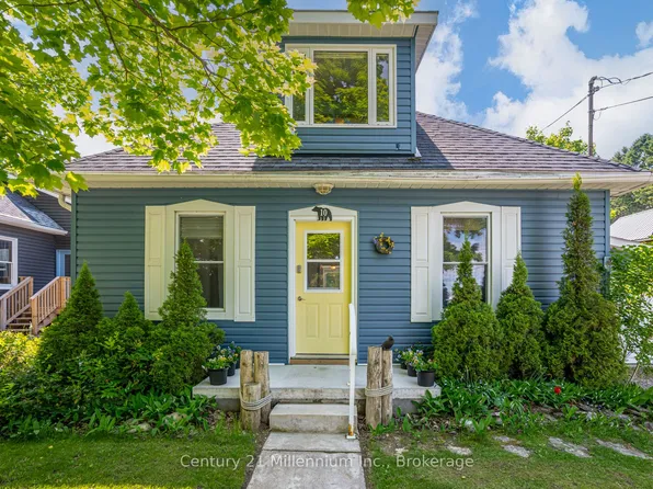 10 Alexander St, Northern Bruce Peninsula, ON N0H 1W0