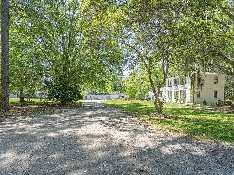 215 Fox Rd — Photo 3