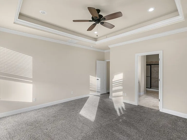 2304 SW Chaddington Rd — Photo 11