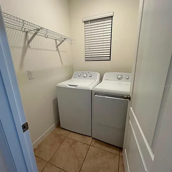 335 Gina Ln — Photo 10