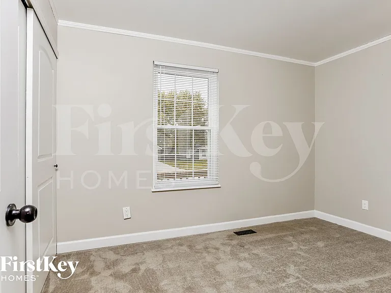 4 Winslow Ct — Photo 11